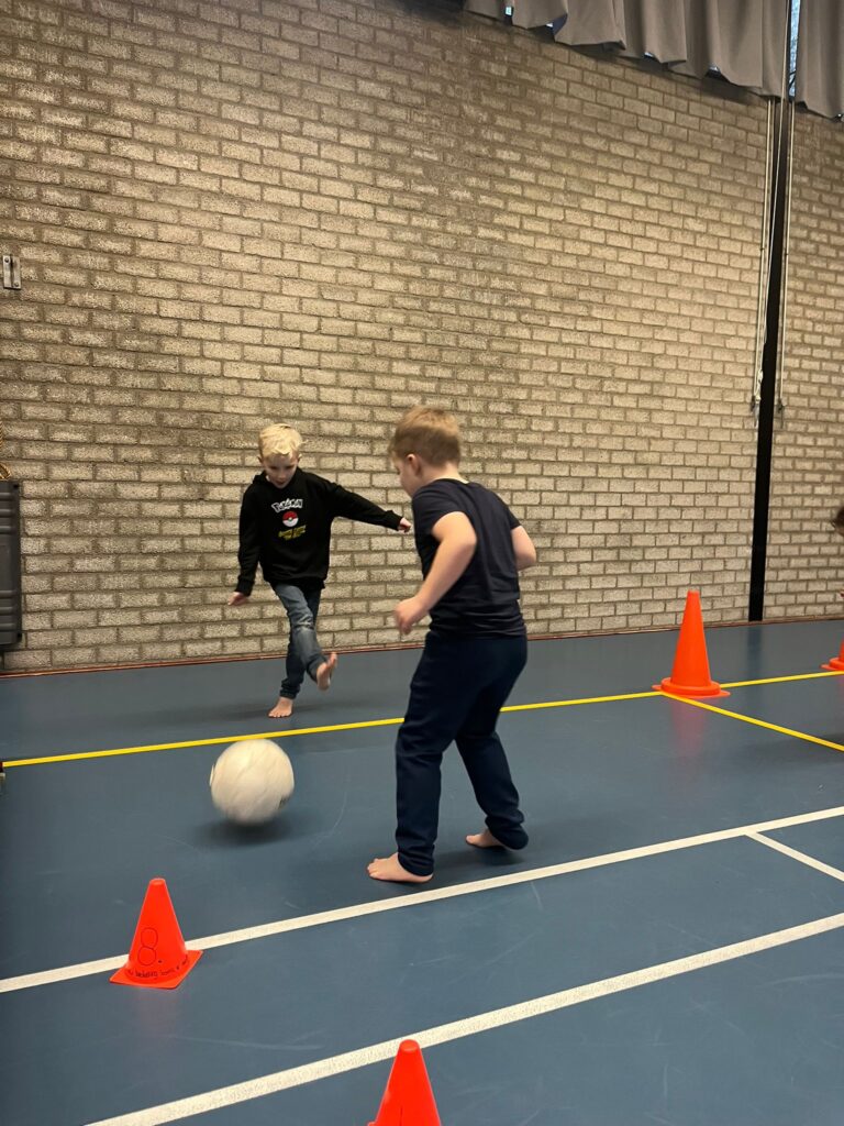 Sport-BSO Flekss Raamsdonksveer - Voetballen