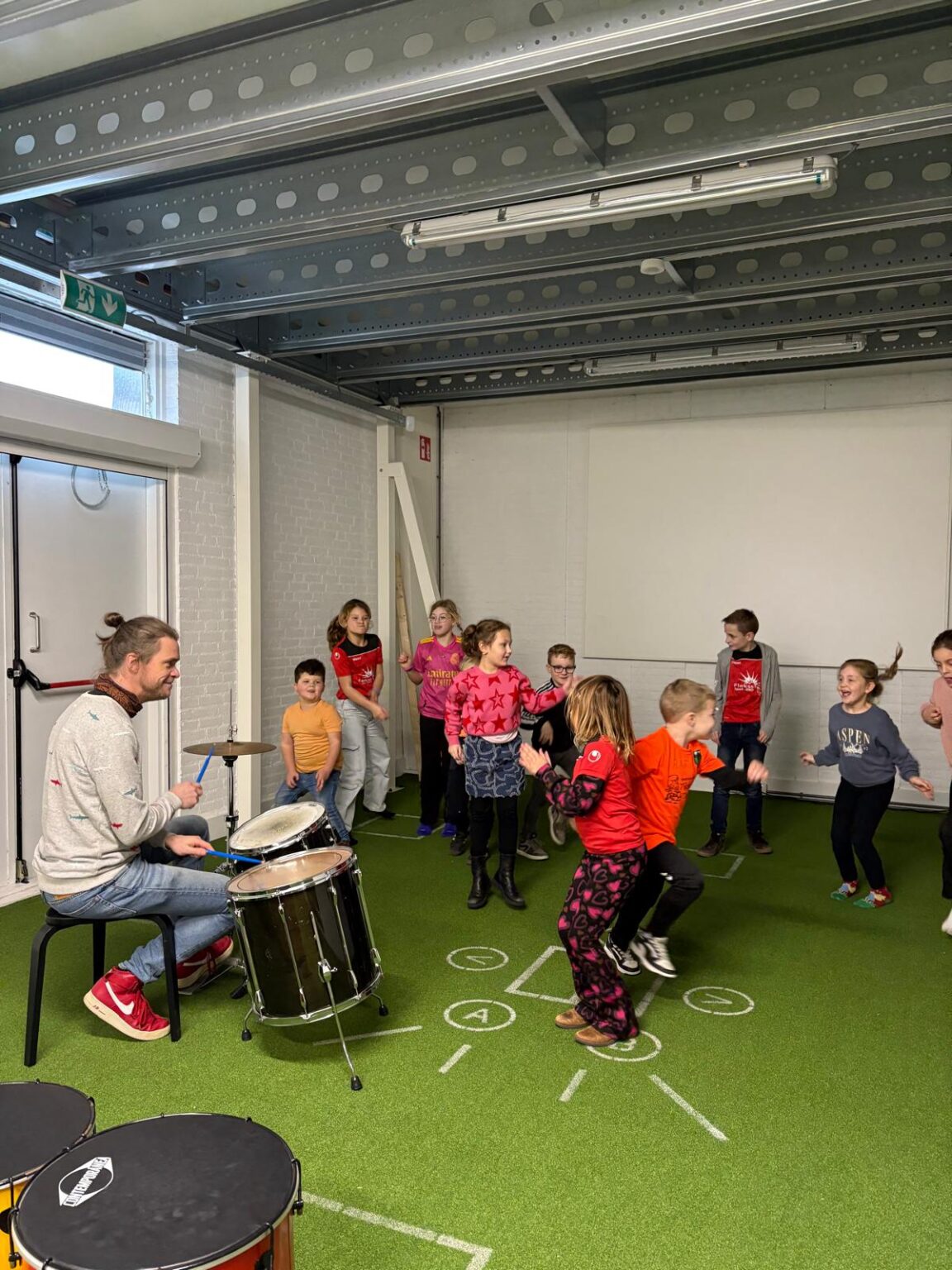 Sport-BSO Flekss Raamsdonksveer - Workshop Rommelen en Trommelen