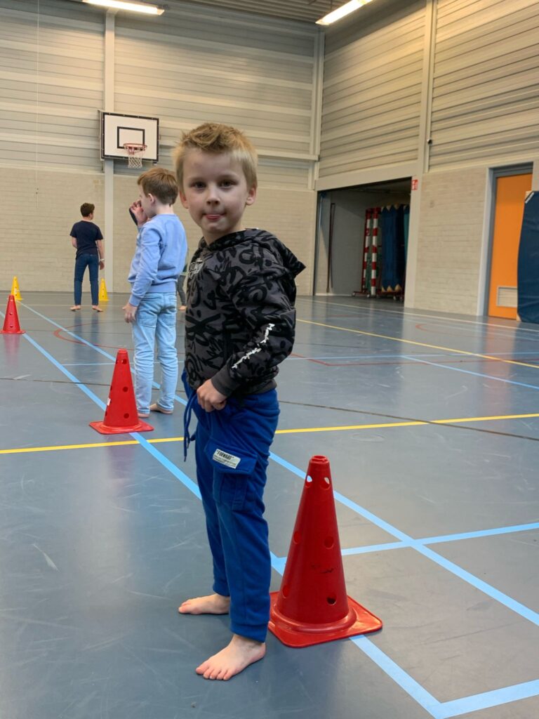 Sport-BSO Flekss Raamsdonksveer - Pionnen voetbal