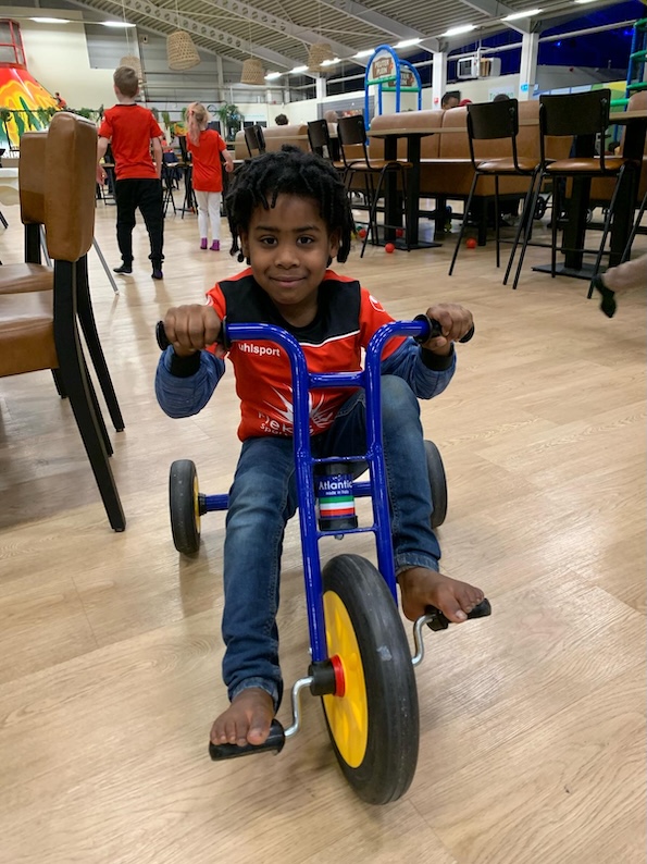 BSO dillehof - kindje op de fiets