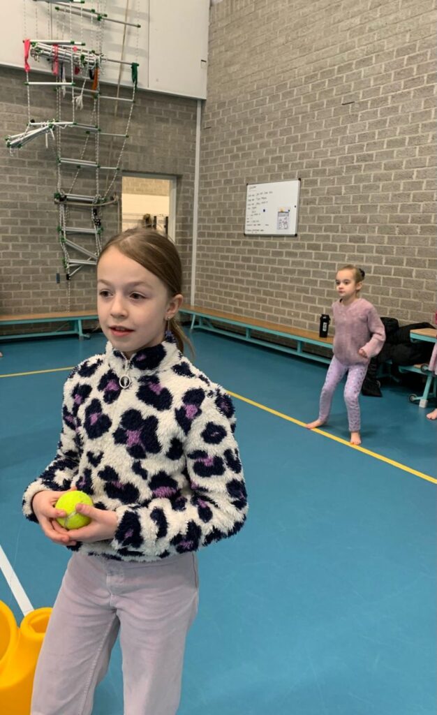 Bso-Etten-Leur Estafette in de gymzaal