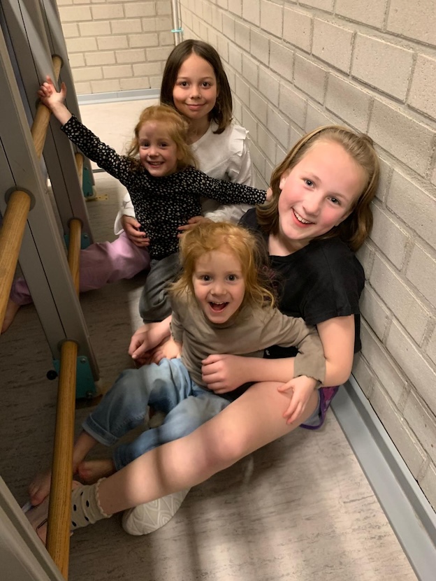 kinderen aan het verstoppen nowies Etten-leur