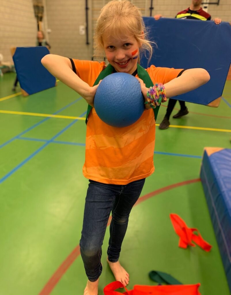 kind met bal 2 nowies Etten-leur