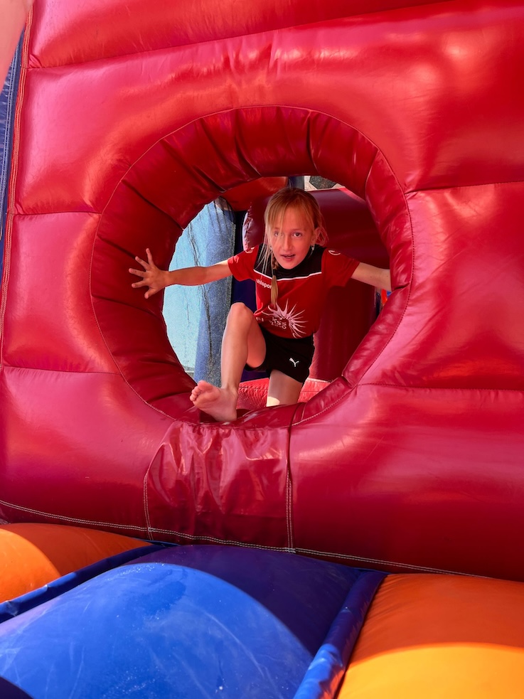 kind op stormbaan zevenbergen
