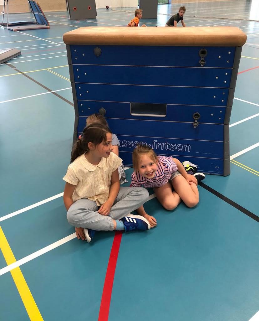 Kinderen spelen bij Sport-BSO Flekss