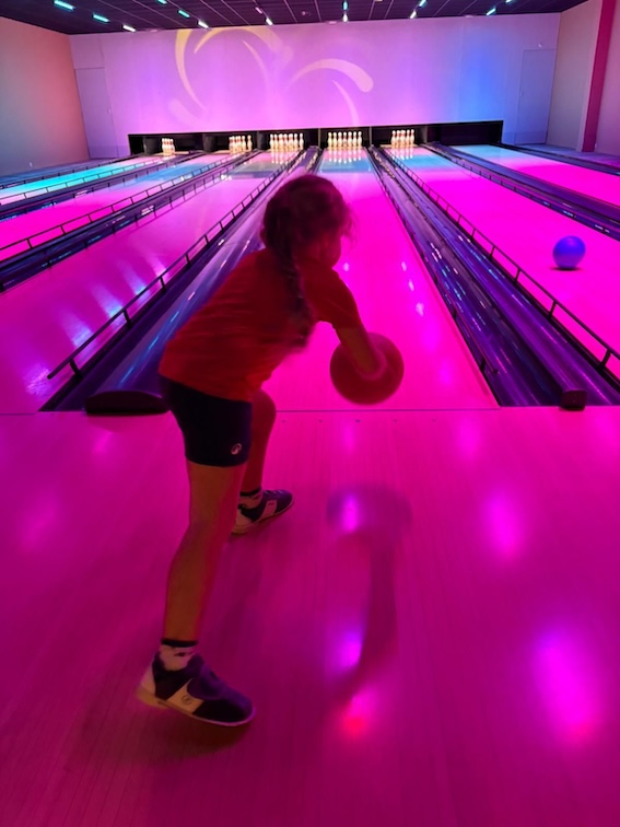 kind aan het bowlen zevenbergen