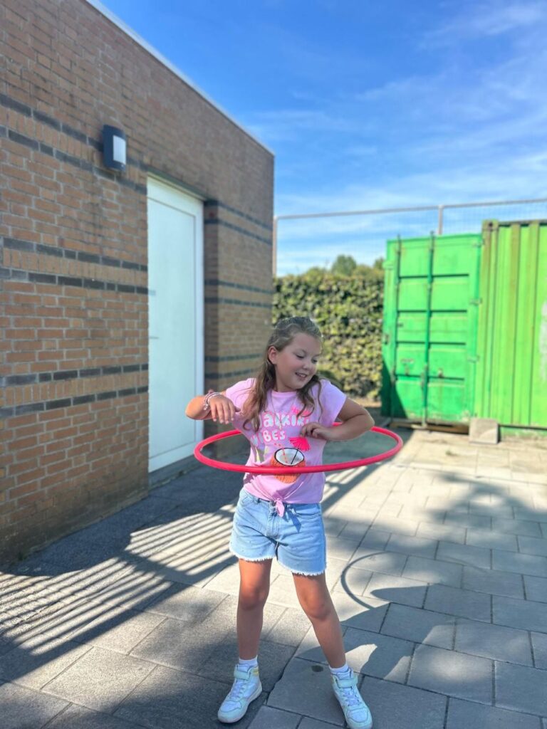 Sport-Bso Flekss Focus Hoelahoep op locatie vooral veel plezier.