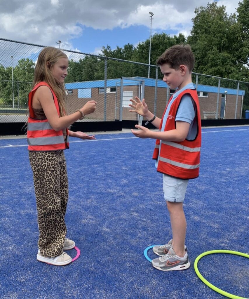 Sport-BSO Flekss Made - Steen-papier-schaar spel