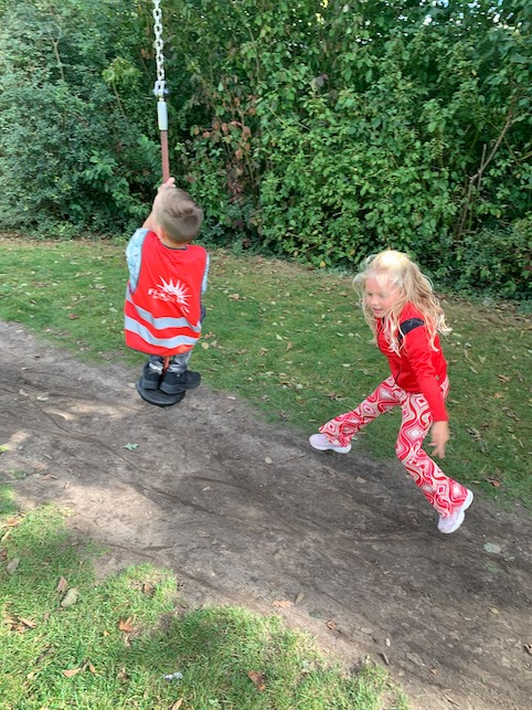 kinderen in de speeltuin bso kinderopvang zevenbergen