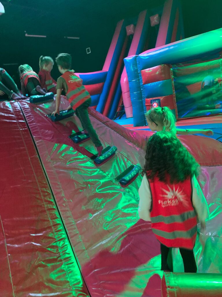 Flekss zeggewijzer 13 - bounce valley