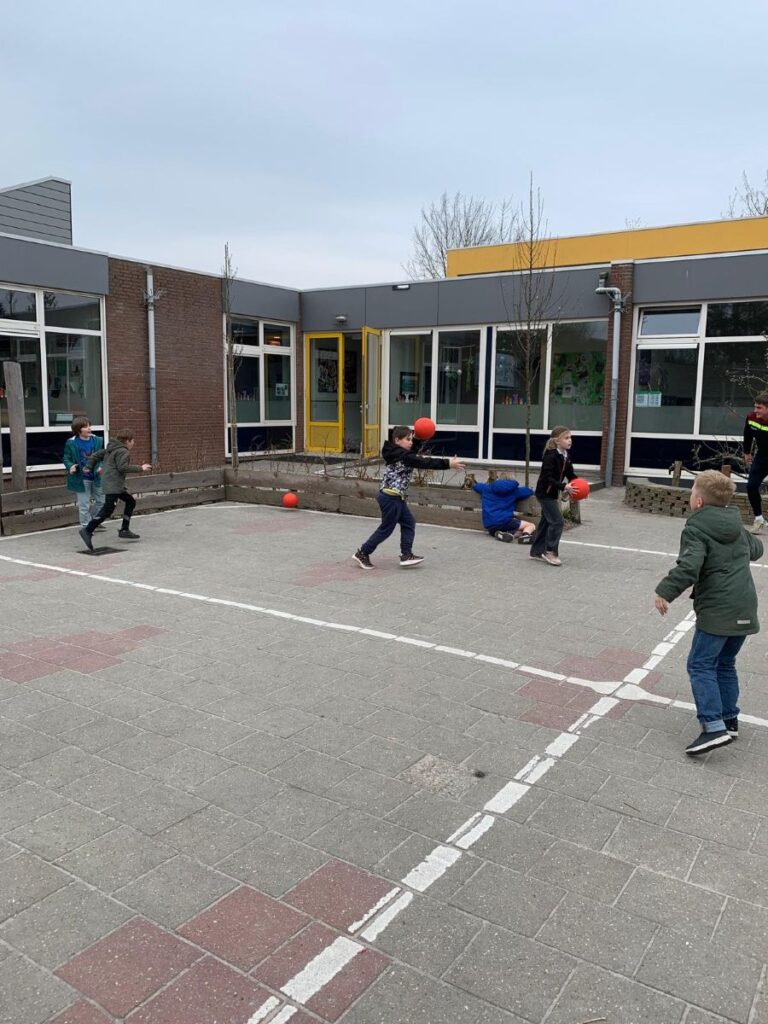 Flekss zeggewijzer Terheijden 13 - trefbal