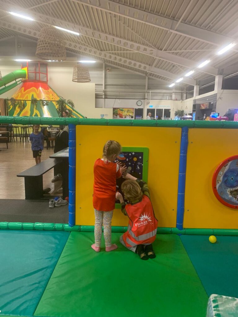 Flekss zeggewijzer Terheijden 38 - funzone