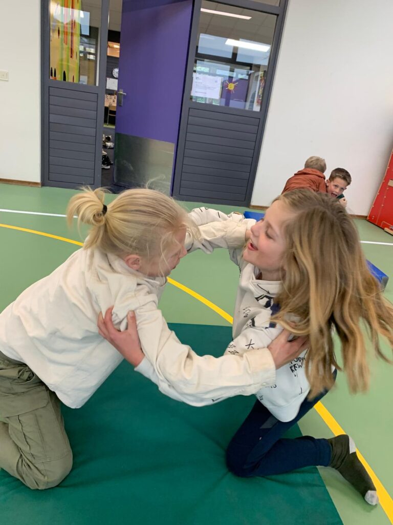 flekss zeggewijzer Terheijden 11 - stoeispelen