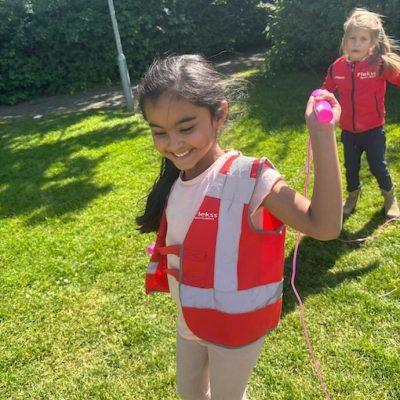 kind aan het springtouwen zevenbergen